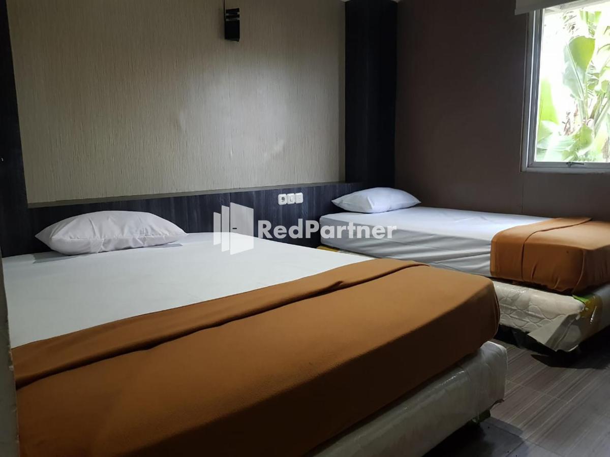 Hotel Ayu Lestari Ternate Redpartner Exterior photo