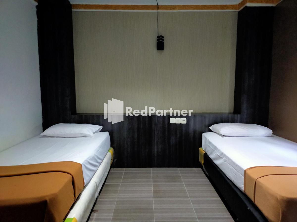 Hotel Ayu Lestari Ternate Redpartner Exterior photo