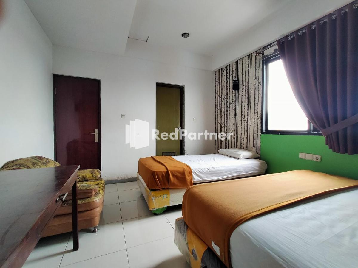 Hotel Ayu Lestari Ternate Redpartner Exterior photo