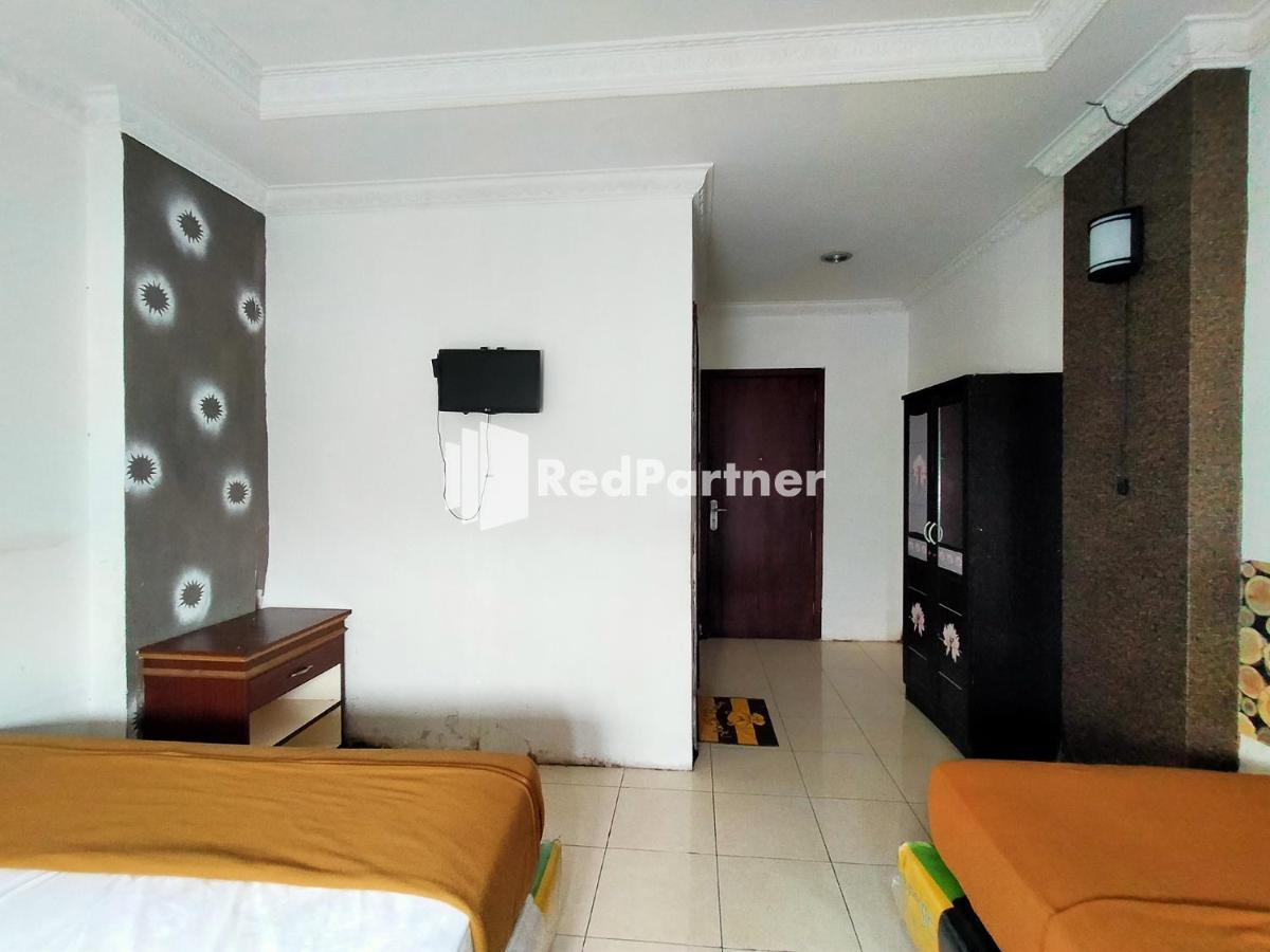 Hotel Ayu Lestari Ternate Redpartner Exterior photo